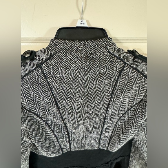 Daughters of the Liberation Ladies Suit Jacket - Picture 3 of 4